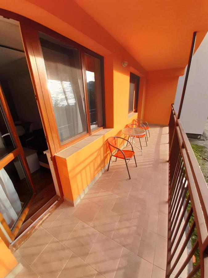 Hotel Felicia Kaluža Exteriör bild